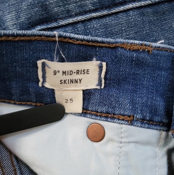 Madewell Mid'Rise Skinny Jean - Picture 3 of 7